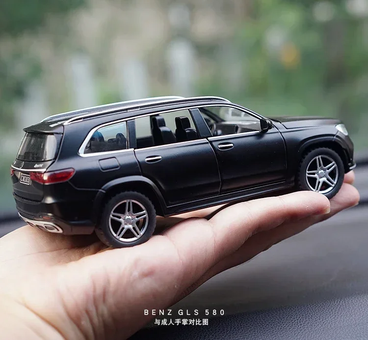Diecast1:32 GLS580 SUV Alloy Car Model Diecasts Metal Toy Vehicles Car Model Simulation Sound Light Collection Childrens Gifts