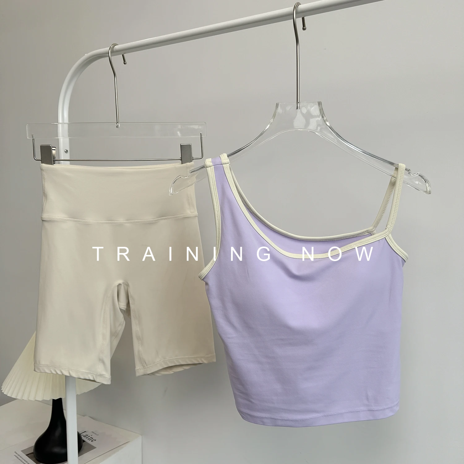 

Yoga suit women's summer new style all-in-one running speed dry vest nude feeling buttock lift fitness cycling shorts