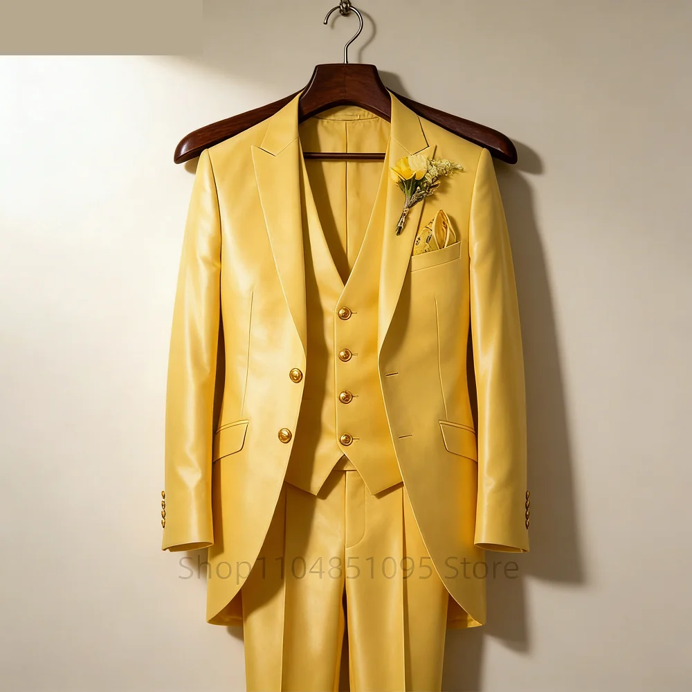 

Elegante Men's Grey Slim Fit Tuxedo 3-Piece Smoking Suit with Peak Lapel Blazer Vest Pants for Wedding Party