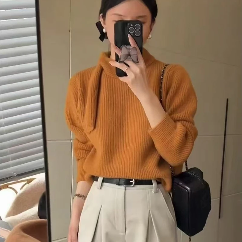 

Autumn and Winter Fashion New Women's Elegant Knitted French Cashmere Pullover Sweater with Bow Tie Long Sleeved Loose Sweater
