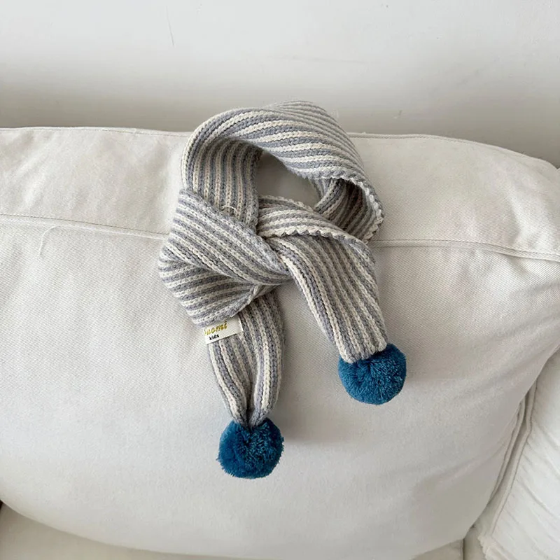 MILANCEL Neue Winter Kinder Schal Nette Vertikale Streifen Baby Jungen Warme Schal Pelz Ball Dekoration Kinder Mädchen Zubehör – Detail 6