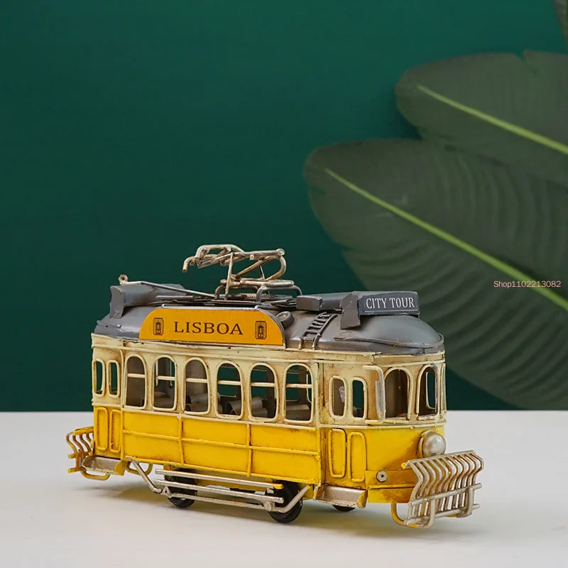 Retro Home Decoration Handicrafts Aesthetics Accessories Industrial Wind Tram Miniature Model Youth Room Steampunk Gi