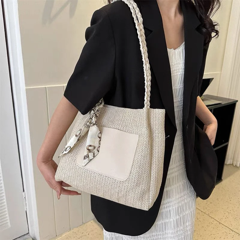 Simple And Stylish Tote Bag Large Capacity New Single Shoulder Underarm Bag