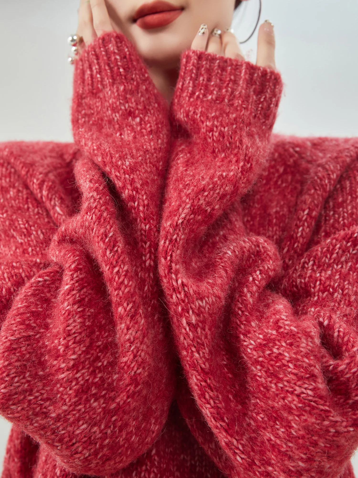 

Красный свободный вязаный свитер с V-образным вырезом и цветочным узором, уютный, в стиле кэжуал, премиум-класса, для женщин, из полиэфирного волокна, зимний.