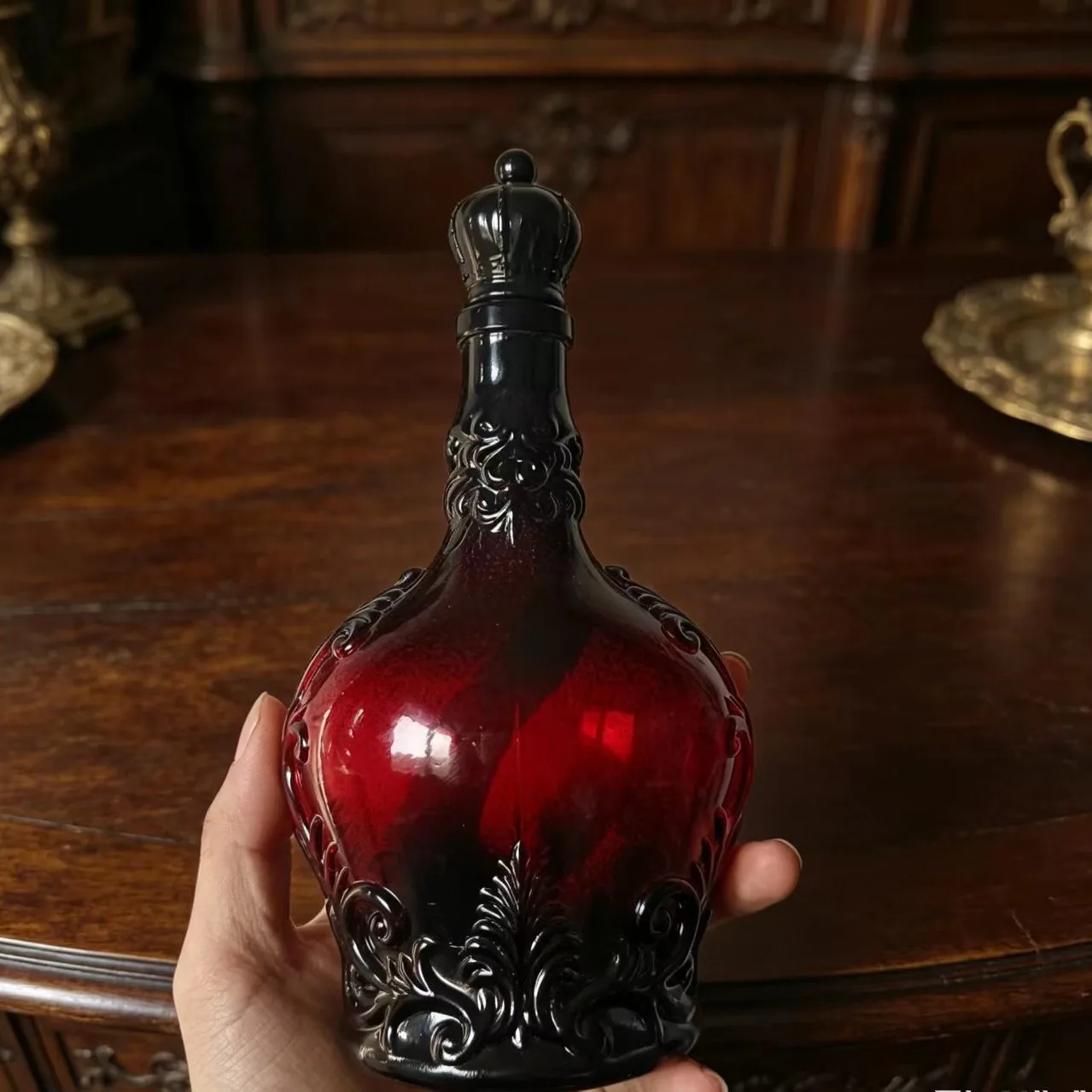 1Pc Vintage Medieval Castle Shaped Glass Whiskey Decanter Airtight Liquor Dispenser Storage Bottle Home Bar Decor Ornament Gift