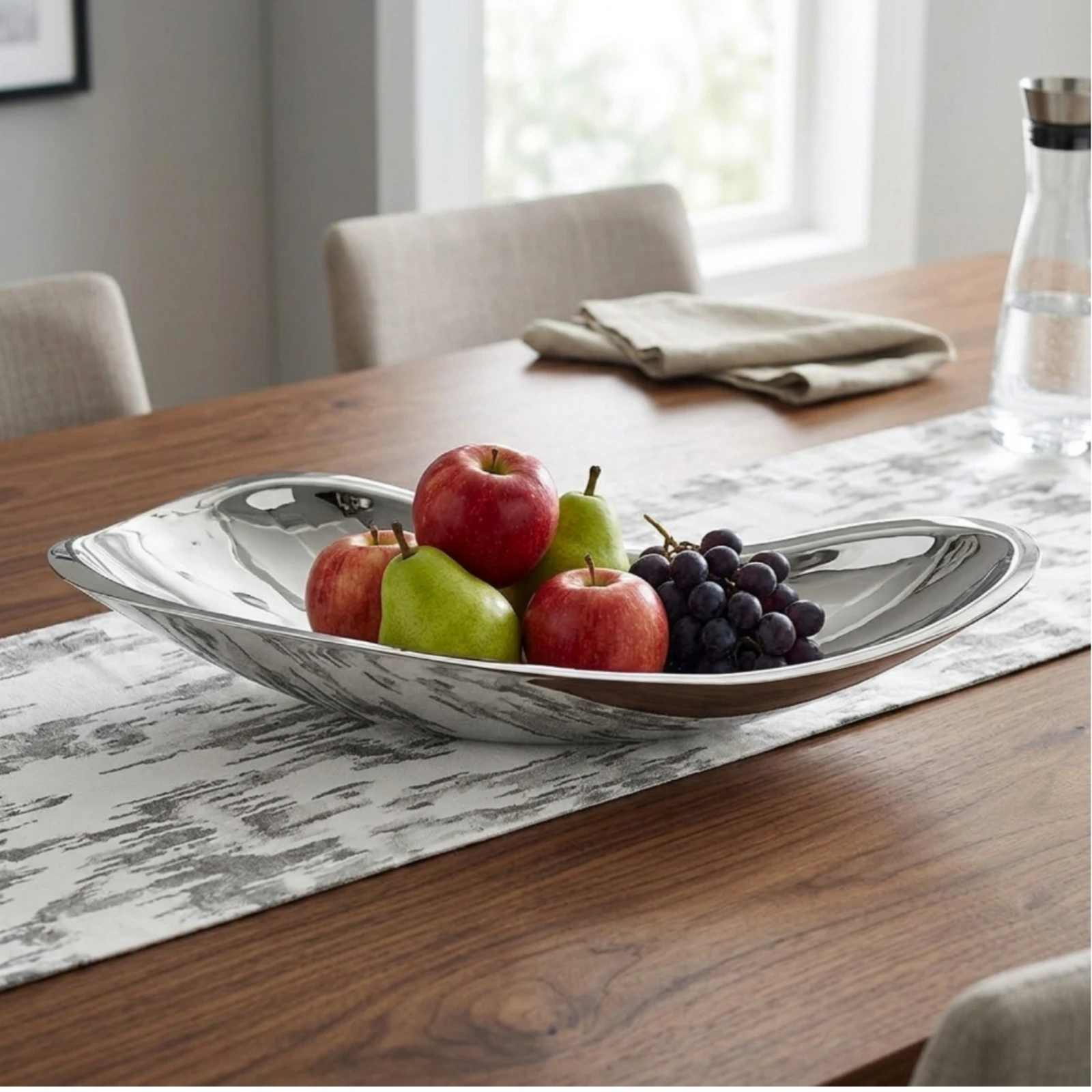 Hammered Fruit Tray Silver Decorative Tray with Hammered Texture Aluminum Fruit Bowl Glossy Dish Modern for Home Decor, Tabletop
