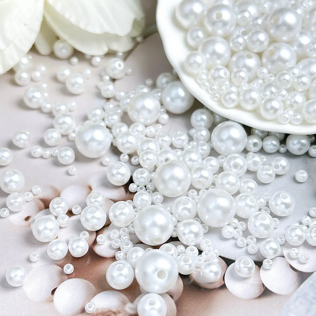 

50PCS Artificial Simulated White Pearl Nail Art Decorations 3D Pure White Pierced Pearl Pearl Nail Charms for DIY Necklace Nails