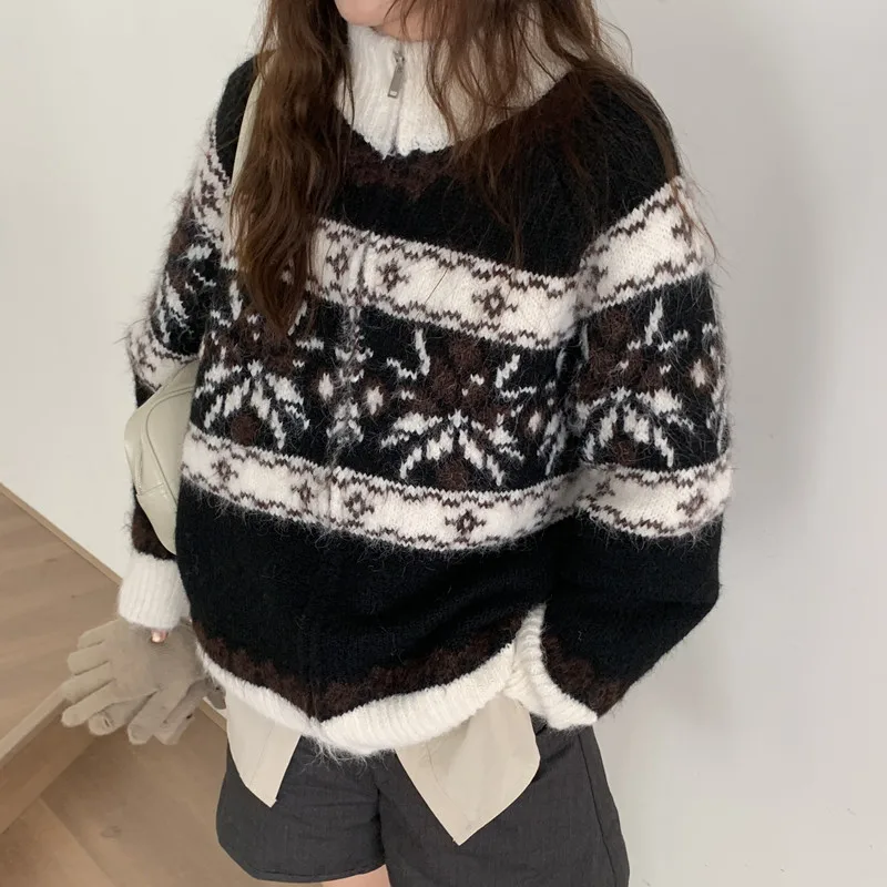 

Women's Knitted Sweater Coat Zipper Half High Collar Loose Fair Isle Color Block Snowflake Patterned Outerwear Korean Style