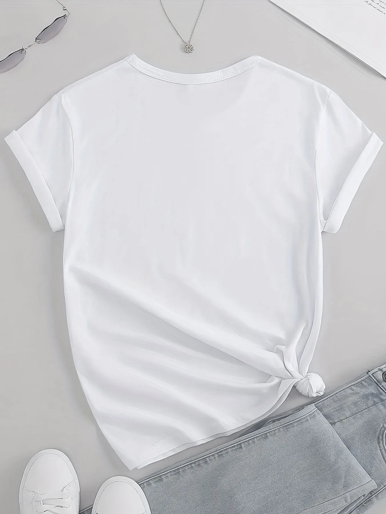 تي شيرت نسائي موضة خريف 2025 مصنوع من نسيج القطن طباعة نمط ديني شخصي نفس التصميم للأطفال والكبار