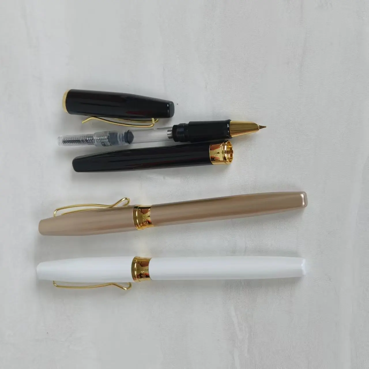 

Hero 9366 Fountain Pen With EF Nib Writing, Smooth Green Metal Rod, Student Practice, Business Office Stationery