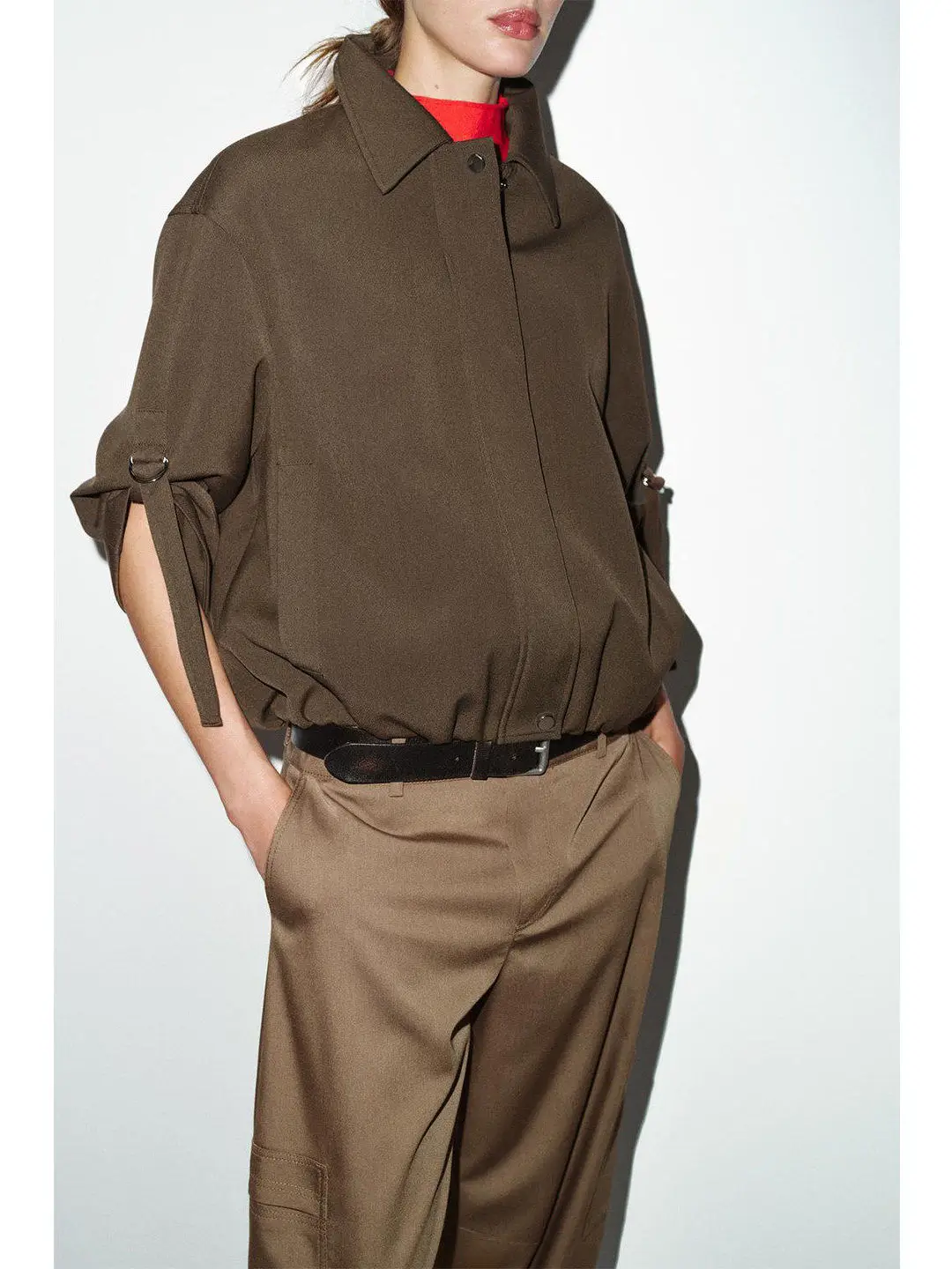 

Новинка весенней коллекции: Женская куртка-пилот с молнией, отворотами на рукавах и отложным воротником, повседневная верхняя одежда из полиэстера