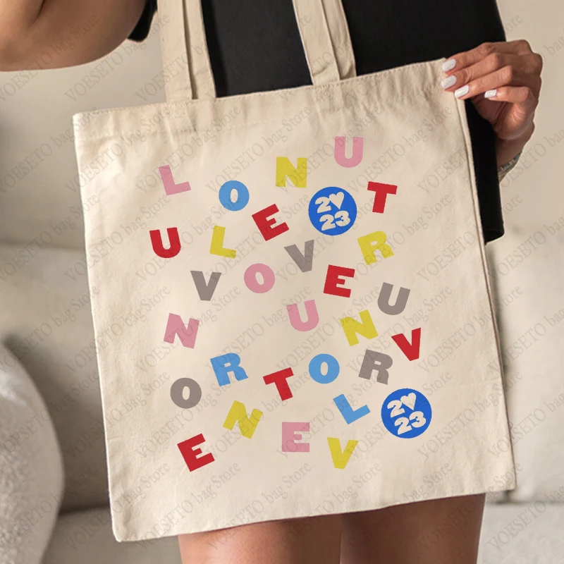 Love on Tour-Bolso de mano con estampado de patrón, bolsa de compras de lona informal, bolso de hombro de estética, bolsos de gran capacidad, 2023