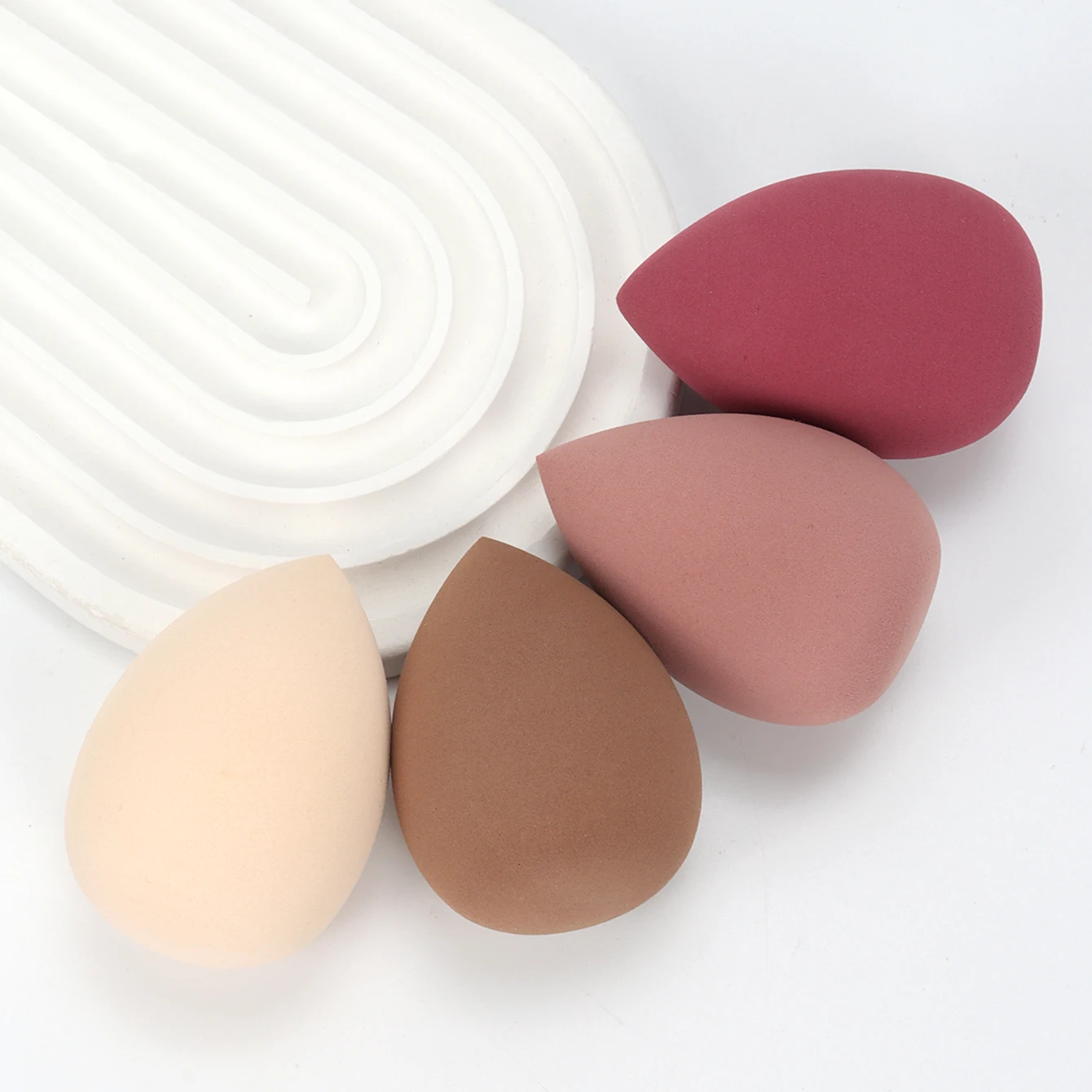 4/8 Foundation Blender; Cosmeticaspons; Gladde foundation; Verhullende schoonheidsspons; Make-upblender;