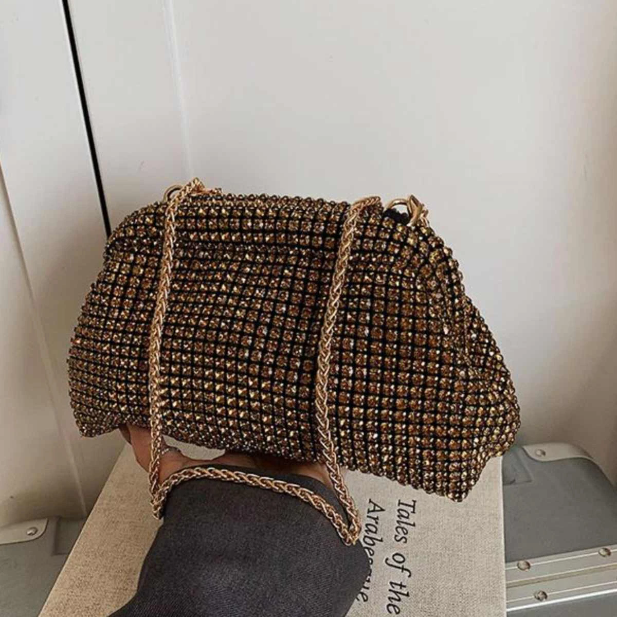 ساطع الماس كليب تصميم حقيبة الموضة Crossbody سلسلة حقيبة مطعمة كامل الماس مأدبة حقيبة 2025 جديد واحد الكتف حقيبة تحت الإبط