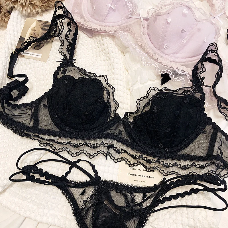 Lace embroidered three piece bra breifs set shapely and thin soft steel ring thin linegerie sexy underwear socks with T trousers