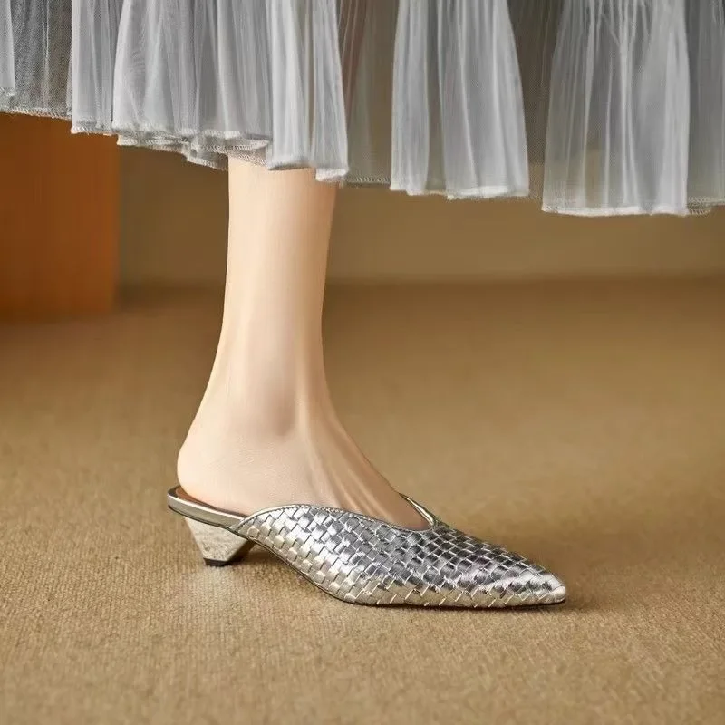 

4cm Gold Woven Toe Cap Mid Heel Slippers Women's Summer Outdoor Pointed Toe Step on Mueller Shoes Тапочки Леди