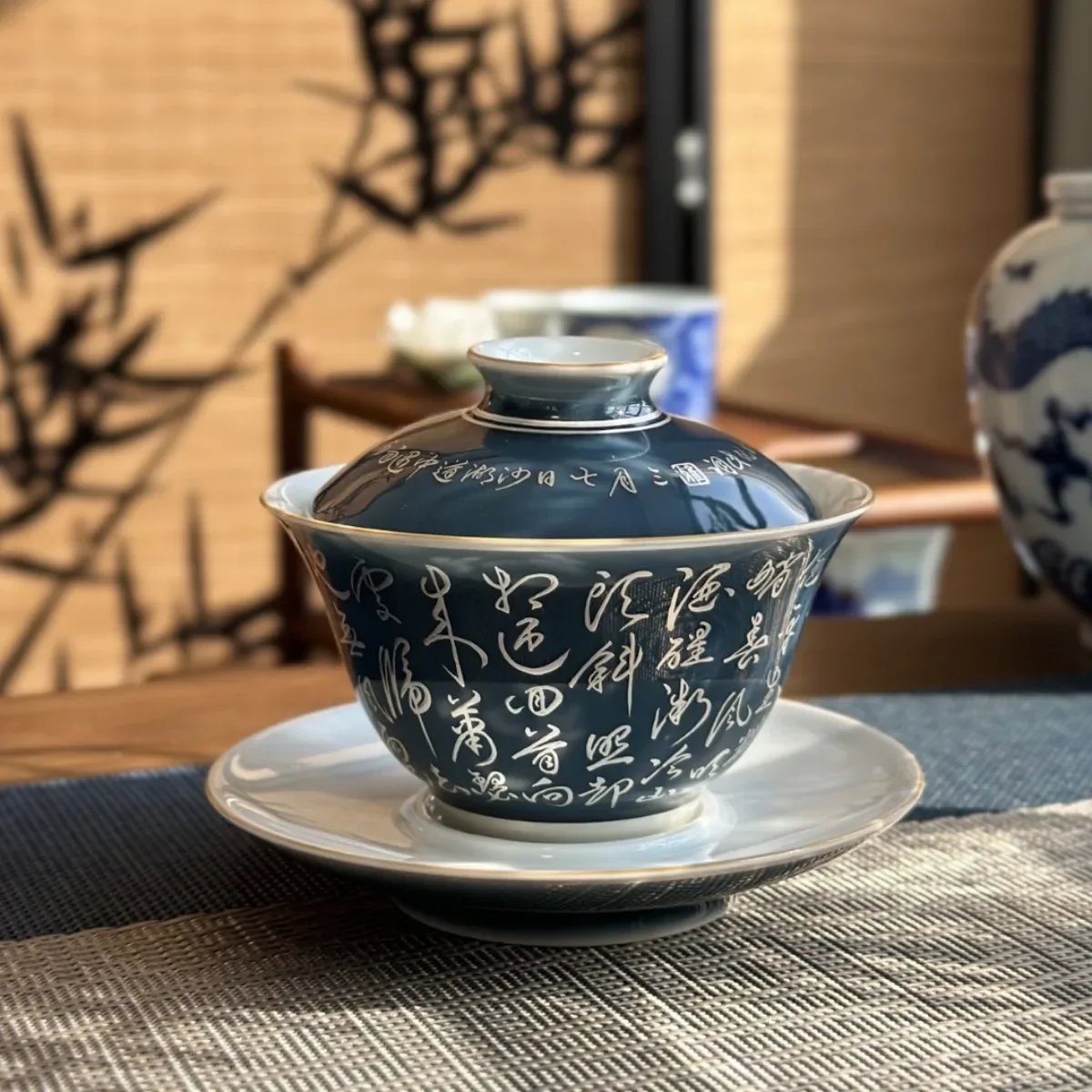 High-end souvenir Sancai cover bowl, tea brewer, old rock mud retro tea bowl