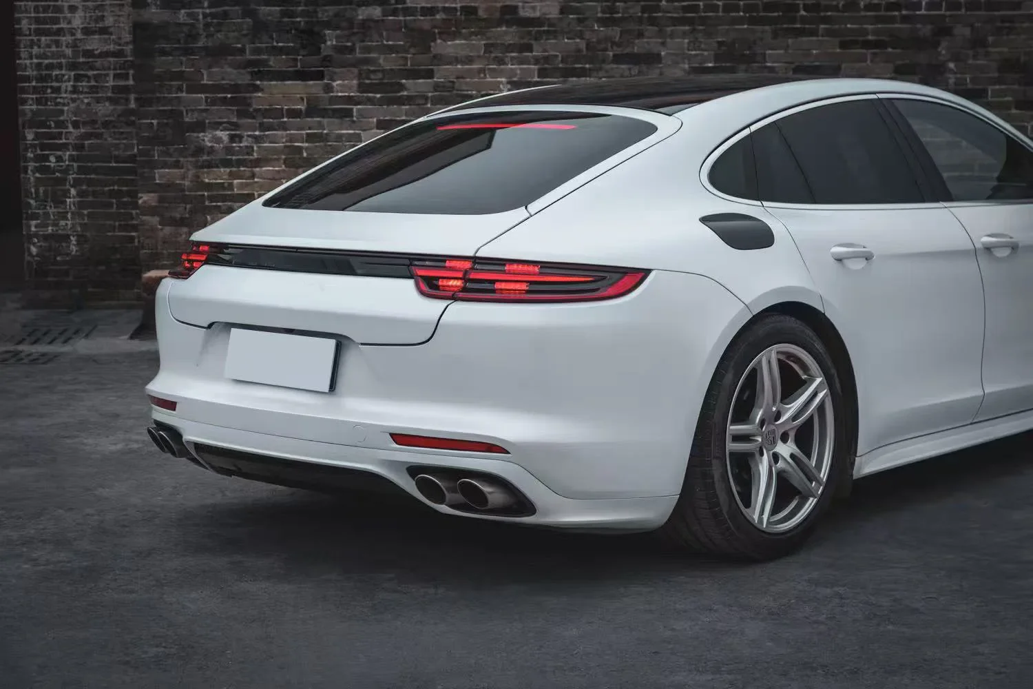 ForPorsche 971 SD Encirclement Bumper Upgrade Kit-Bolt-On Exhaust Cut-Outs Universal Fitment