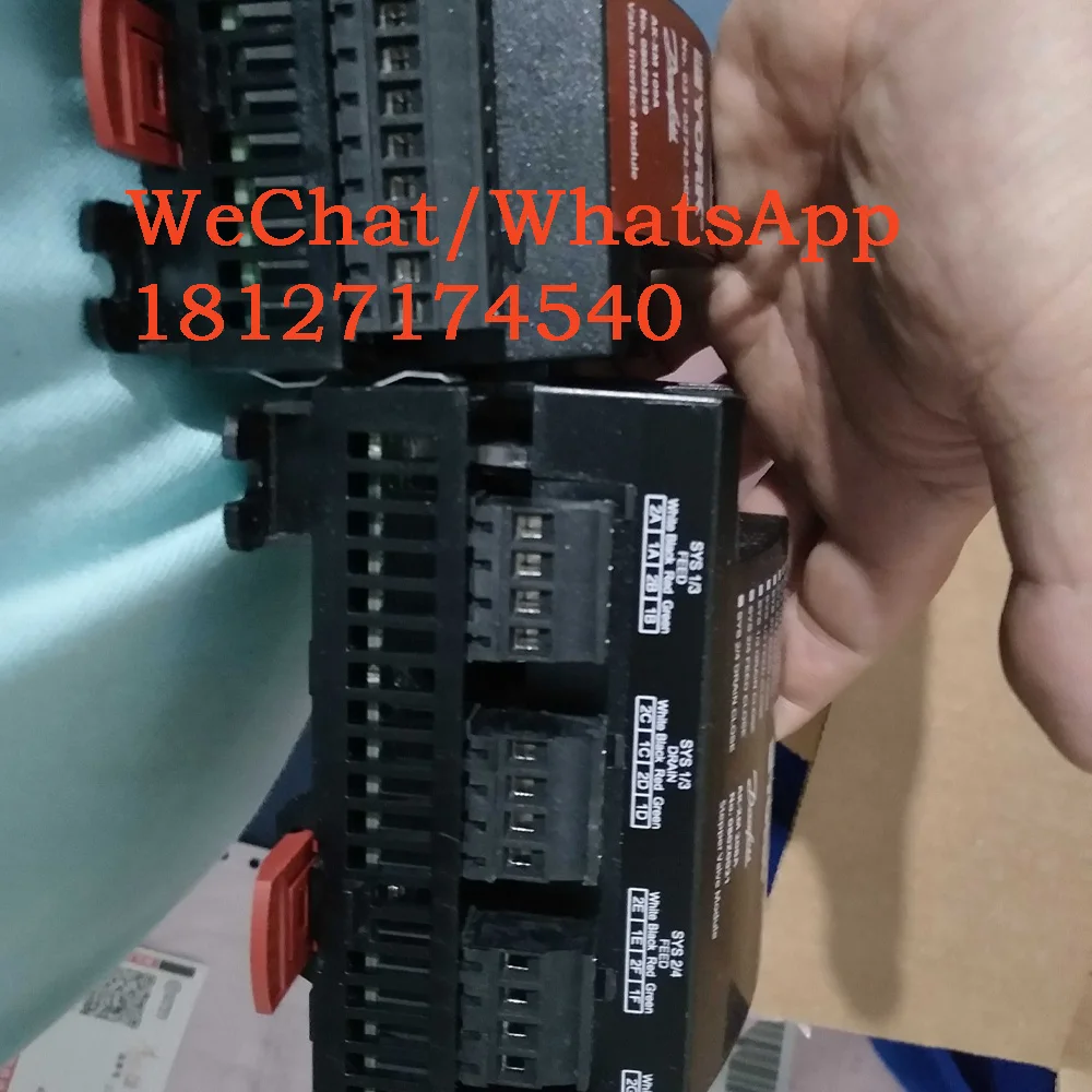 العلامة التجارية الجديدة مناسبة لوحدة تحكم وحدة تكييف الهواء المركزي في يورك 031-02742-000 AK-XM 109A AK-XM 208A وحدة تحكم المحرك