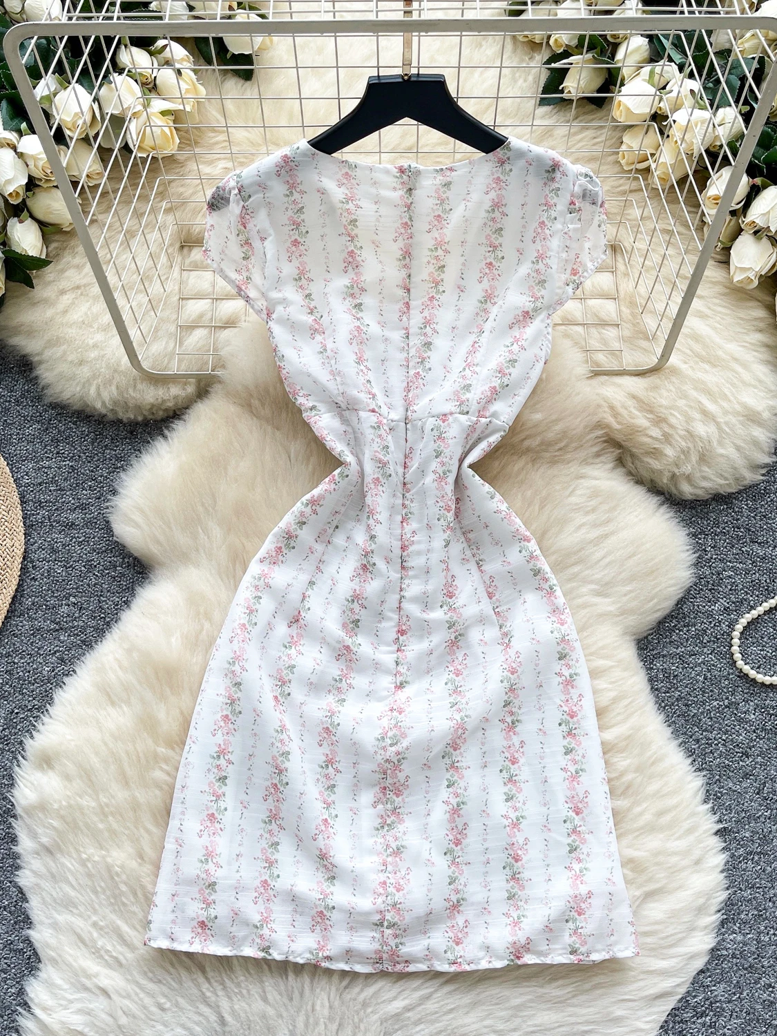 กระโปรงชีฟองพิมพ์ลายดอกไม้ทรงเอไลน์เอวสูงสำหรับฤดูร้อน รุ่น Pure Desire Sle สำหรับผู้หญิง ดีไซน์ผูกเอวแบบ Dr V-Ne