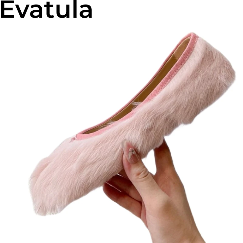 2024 Winter New Arrival Fluffy Fur Flat Shoes Women Split Toe Slip On Lazy Loafers Shoes Ladies Fashion Ballet Flat Shoes Female