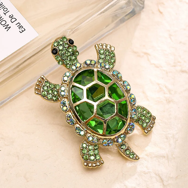 Classic Rhinstone Crystal Turtle Brooches for Women 3 Colors Available Animal Pin Fashion Accessories New Arrival Corsage