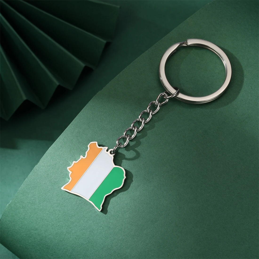 EUEAVAN Ivory Coast Map Flag Pendant Keychain Stainless Steel Gold Silver Color Car Backpack Keyring Jewelry Gift Wholesale