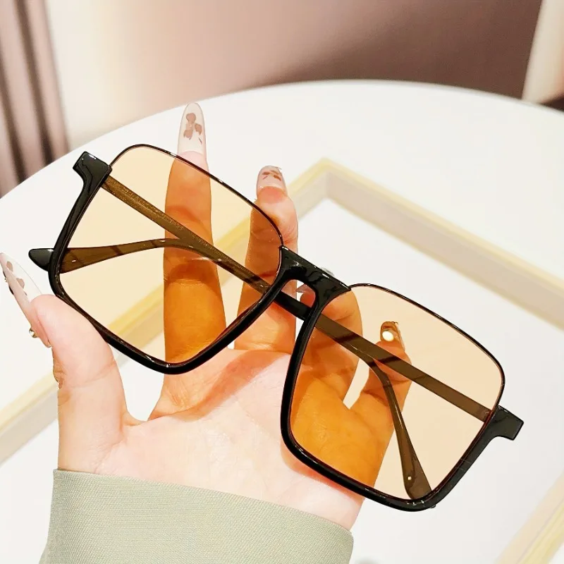 

Vintage Inspired Square Frame Fashion Glasses Unisex Composite Material Decorative Eyewear for Men and Women