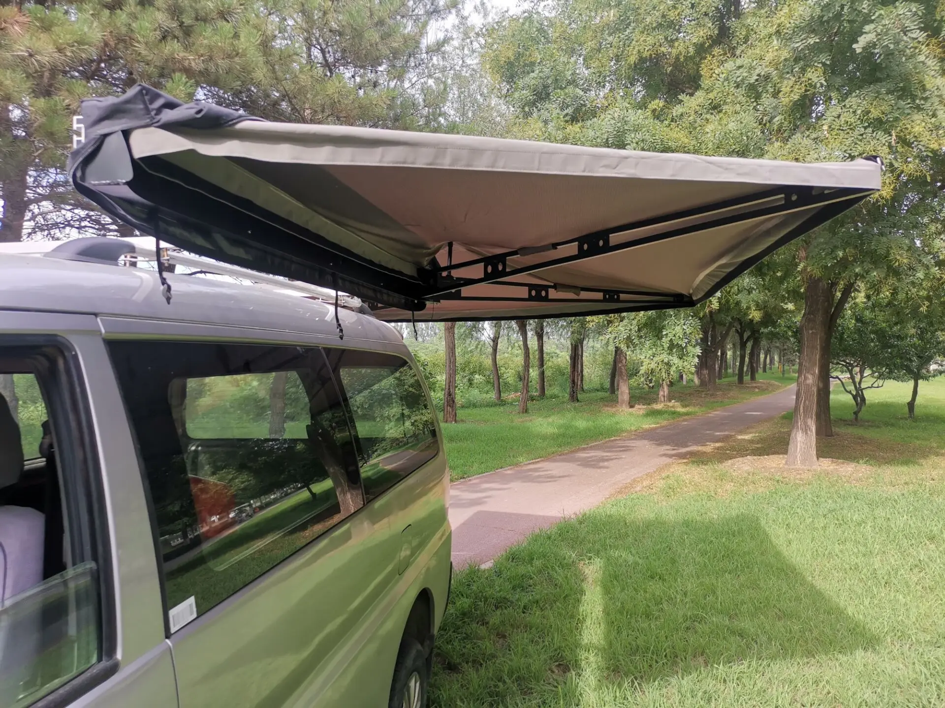 270 Degree Awning for 4x4 Cars Side Roof Without Legs for 5-8 People Waterproof, Rotproof 300D Aluminium Poles