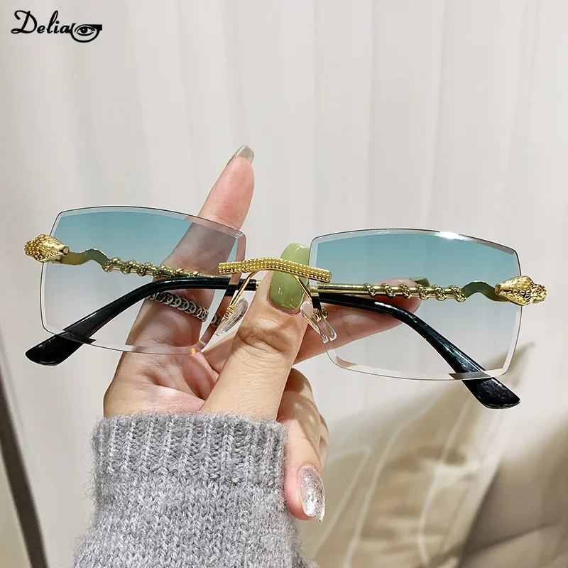 New Rimless Rectangular Sunglasses Men Fashion Vintage Twisted Snake Leg Gradient Shades Women Luxury Brand Design Eyewear