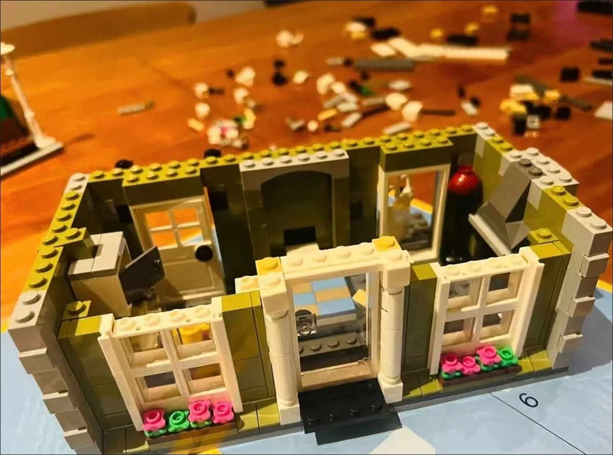 クリエイティブなストリートビューのパリのレストランビルディングブロック建築モデル組み立てレンガのおもちゃ子供大人のためのクリスマスギフト