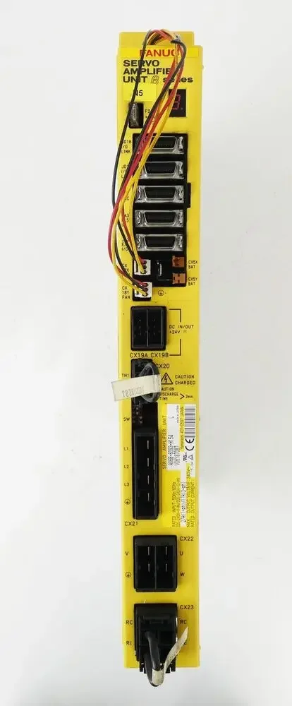 NUOVA unità servoamplificatore A06B-6093-H154 - utilizzata--