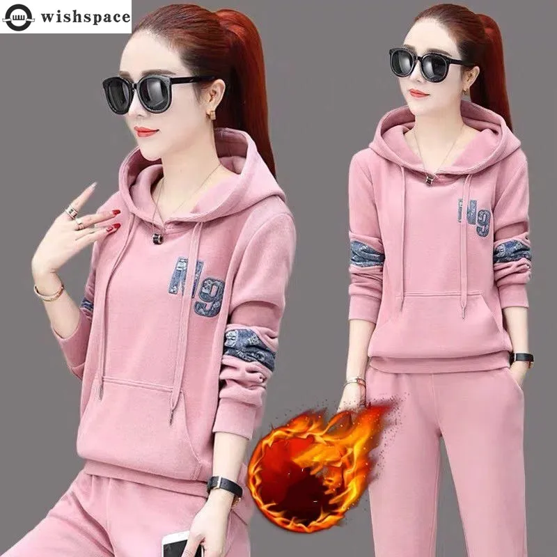 Casual Sports Suit Women\'s Autumn and Winter 2025 New Korean Fashion Loose Plush Thickened Hooded Top Two Piece Set