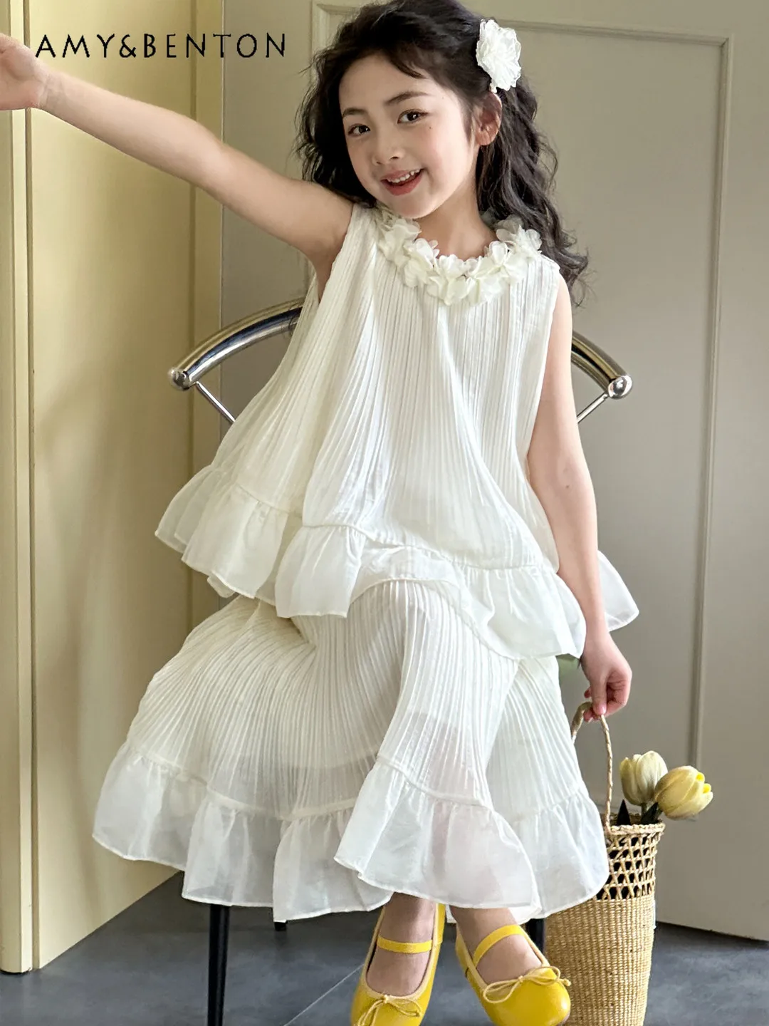 

Big Girls Summer New Sweet and Cute Princess Suit Middle Schoolers Heavy Sleeveless Elegant Ruffle Hem White Cake Skirt 2pcs Set