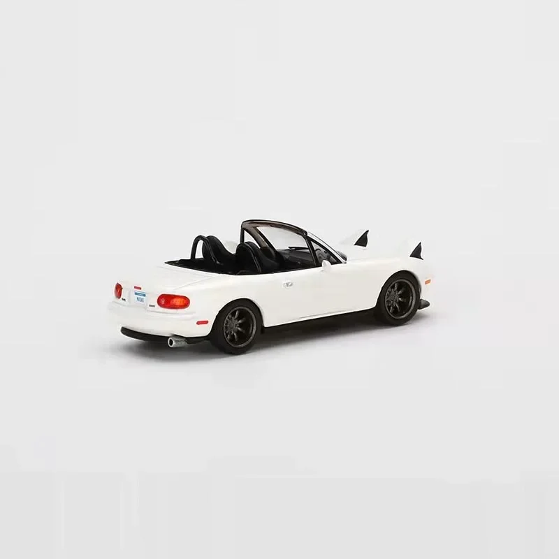 Diecast 1/64 Mazda Miata MX-5 Model Car Mazda Simulation Alloy Play Vehicle Adult Collection Display Gifts for Boys