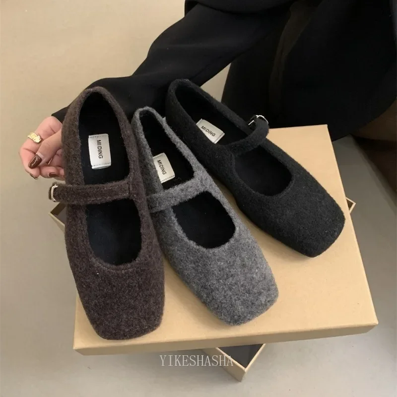 2024 New Designer Spring French Retro Fashion Temperament Flat Bottom Mary Jane  Single Shoes Women Flat Shoes