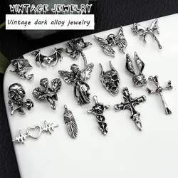 Accesorios de manicura de lujo para decoración de uñas, 10 piezas, Cruz Vintage, 3D, aleación barroca, Ángel, corazón, arte de uñas, diseñador DIY