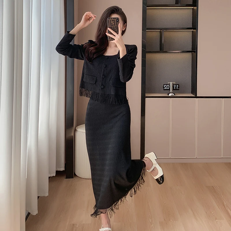 New Autumn Tassel Two Piece Set Fashion Women Elegant Square Collar Single Breasted Short Tops + Fringed Midi Skirt Suits