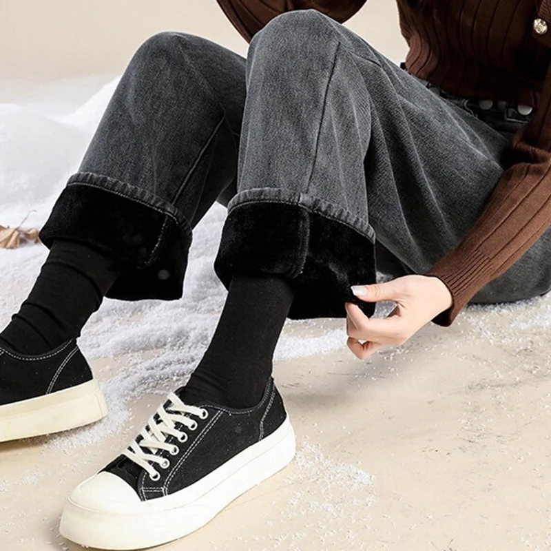 Women Winter Velvet Jeans Korean Fashion High Waist Denim Trousers All-Match Fleece Lined Stretch Wide Leg Pantalones Vintage