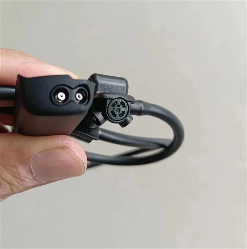 

New For Tesla model Y 2022-2023, front windshield spray nozzle, wiper arm spray pipe, left 1490246-00-b-c, right 1490249-00-c-d