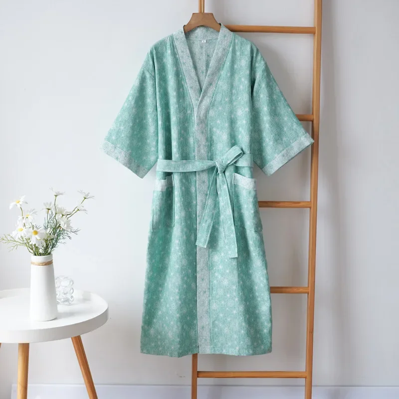 Men and Women's Cotton Printed Bathrobes Pajamas Dyed Jacquard Quick Drying Bathrobes Home Clothes for Couples