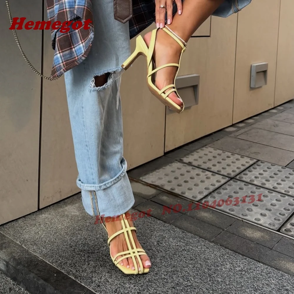 Sandalias de tacón de aguja con tiras multicolor amarillo pálido y punta cuadrada, con hebilla en el tobillo, para mujer, estilo patchwork, para verano, zapatos bonitos para chicas.