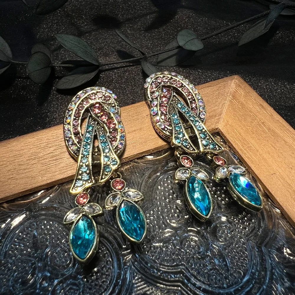 DIY accessories Western antique vintage court style inlaid zircon copper gold-plated retro old, high-end light luxury marking ea