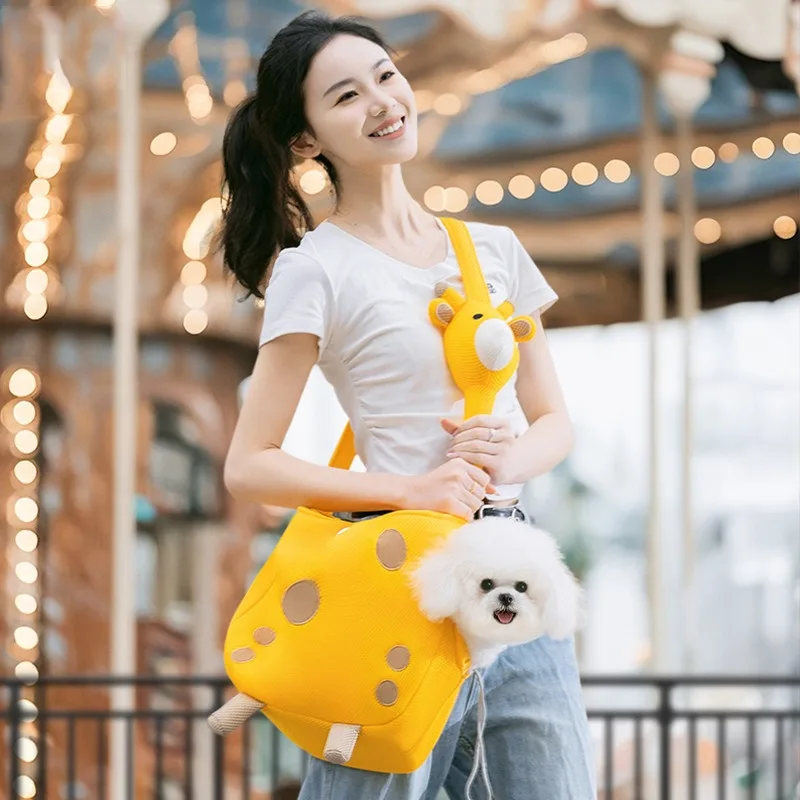 

Cat Dog Bag Outdoor Breathable Portable Crossbody Bags Carriers Dog Travel Pet Supplies Cute Fun 3D Giraffe Shape Out Backpack