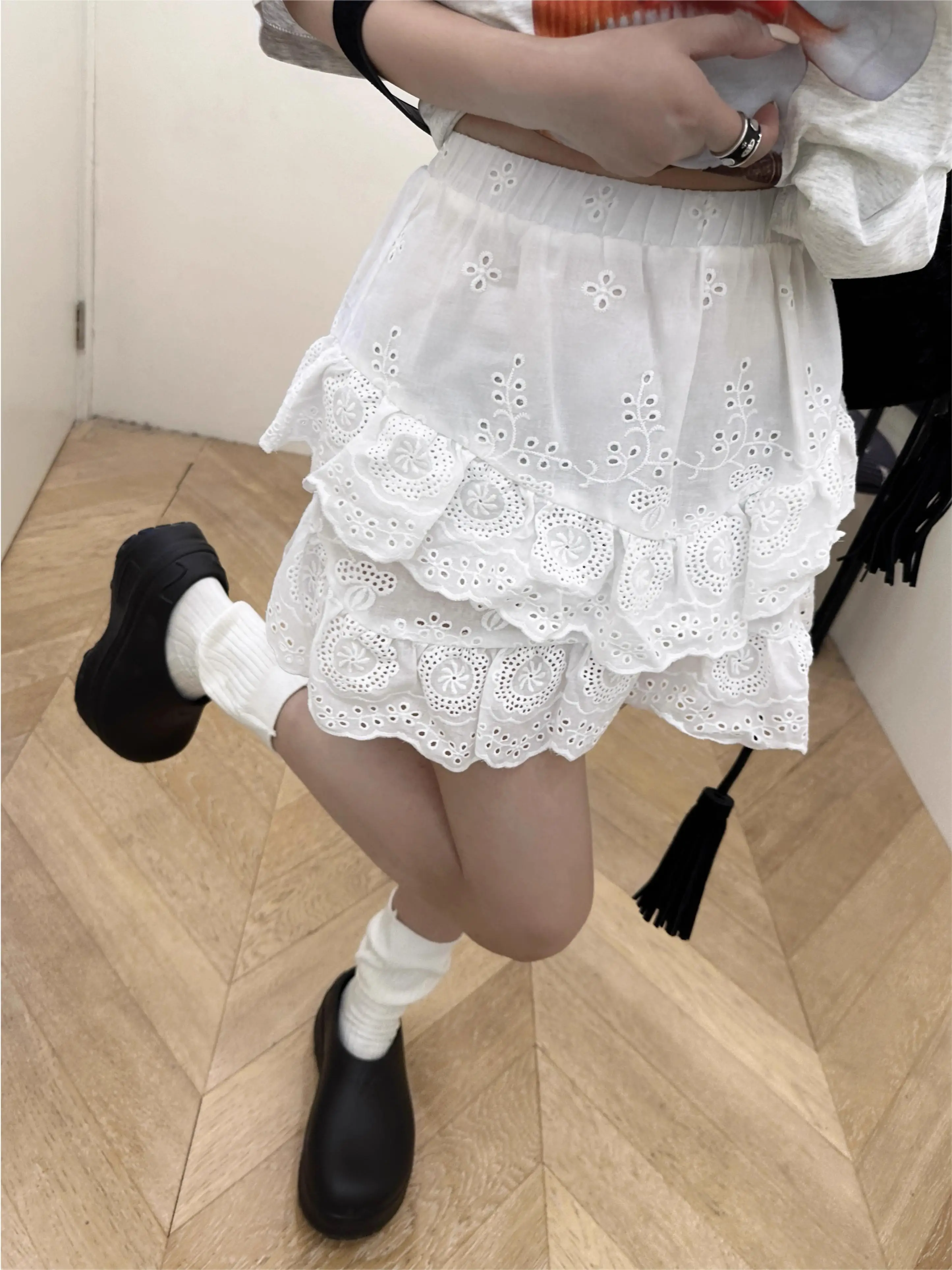 Solid Color Vintage Clothes Skirts Cute Cotton Skirts Elastic High Waist White Mini Skirts Summer Outfit Lace Skirt Embroideryed