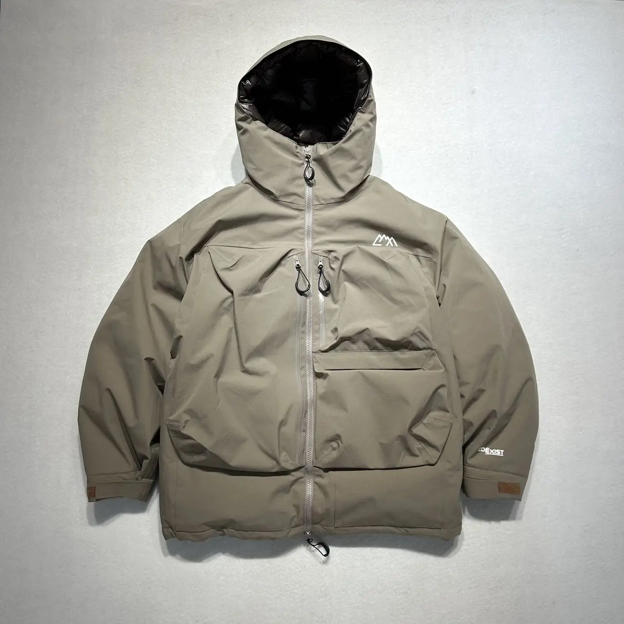 

Ультралегкая водонепроницаемая уличная куртка из гусиного пуха с капюшоном CMF GUIDE COEXIST 23AW, мужское модное пуховое пальто стандартной длины