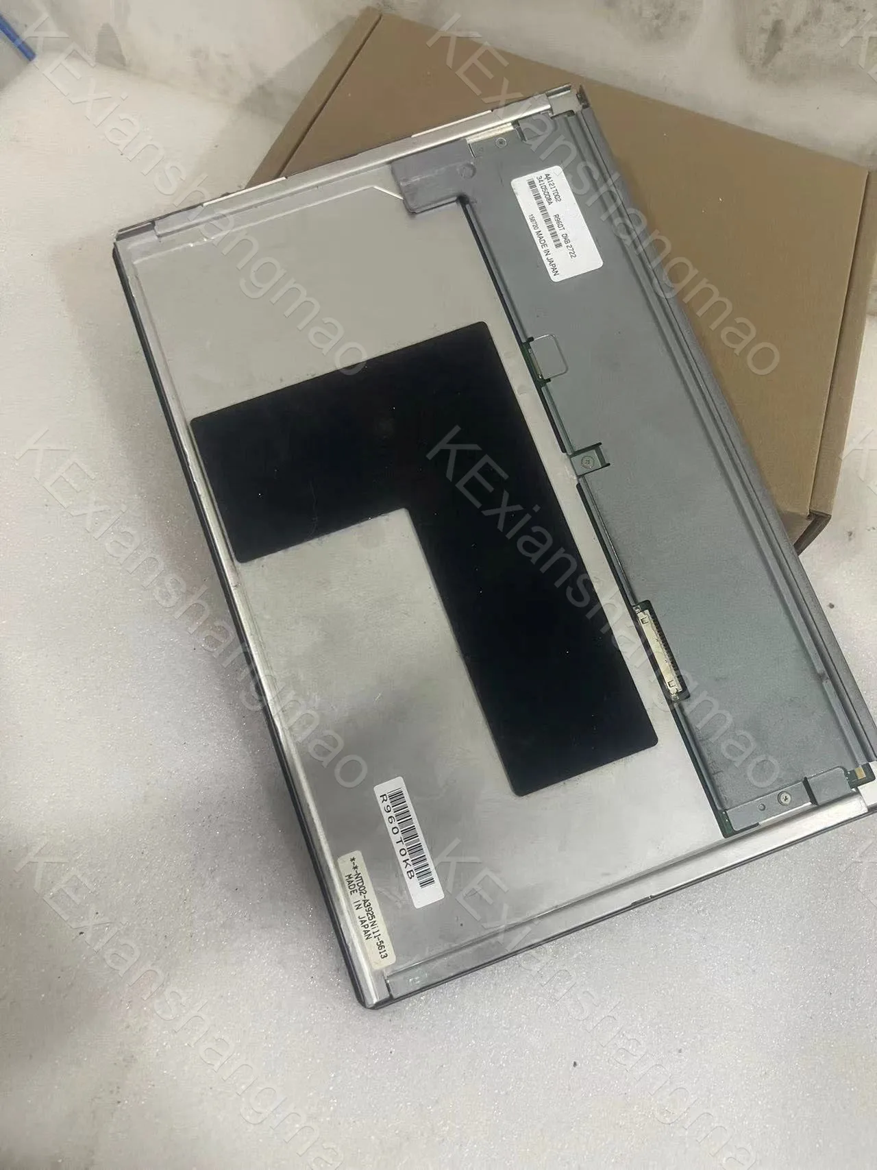 

Оригинальный 12,1-дюймовый дисплей AA121TD02