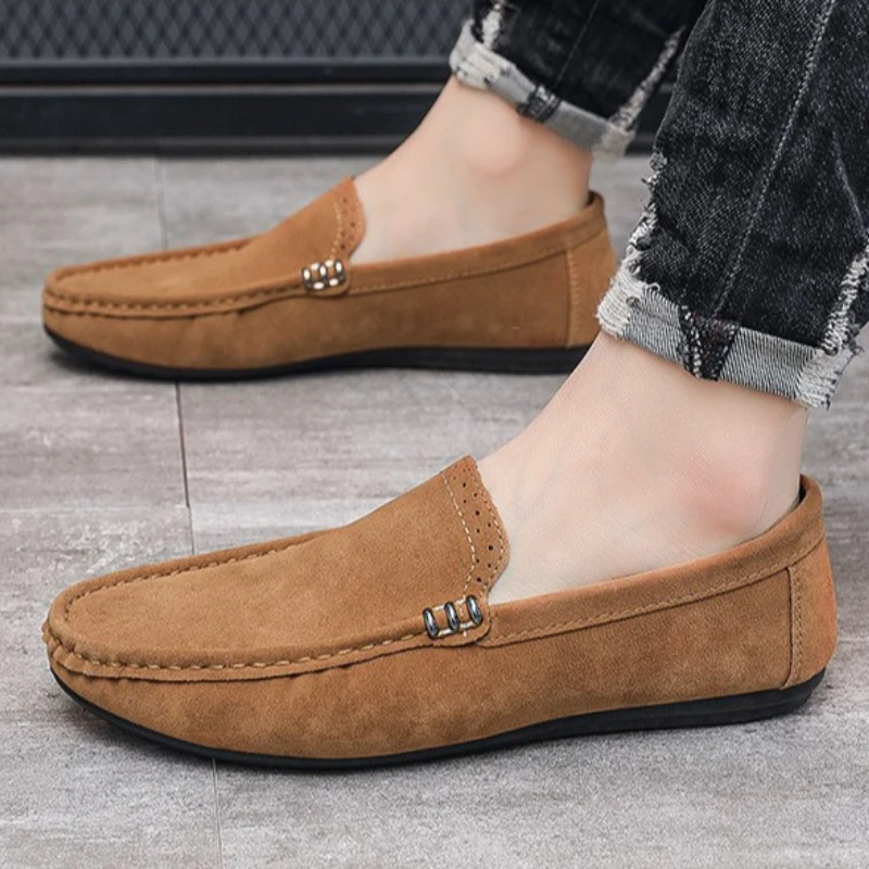 

Новые весенне-осенние мужские туфли: модные замшевые слипоны, матовые повседневные кожаные туфли для молодых мужчин