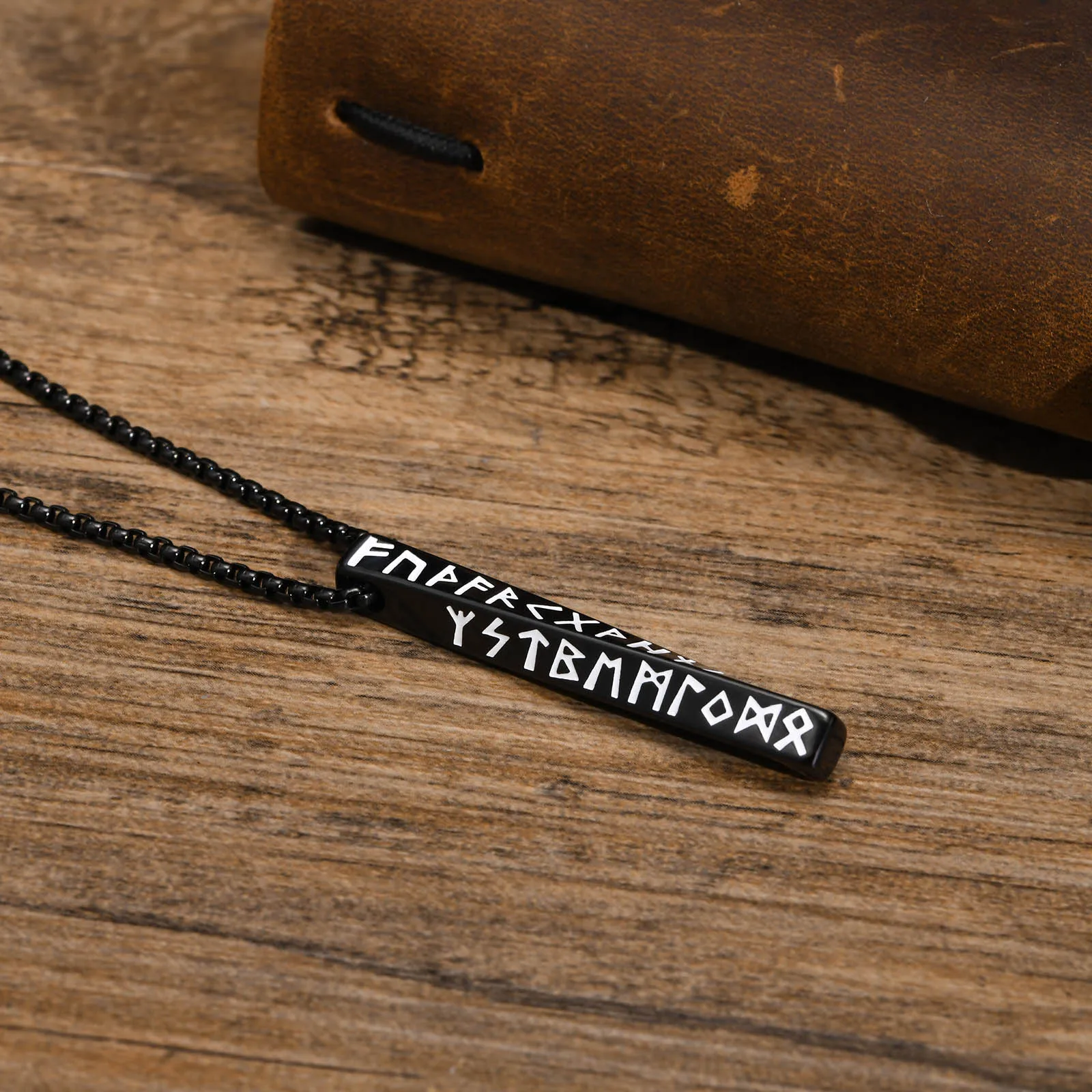 Wikinger-Valknut-Anhänger-Halskette für Herren, Edelstahl, stilvolle Mobius-geometrische Halskette, nordischer Odin-Kragen, Schmuck für Männer – Detail 8