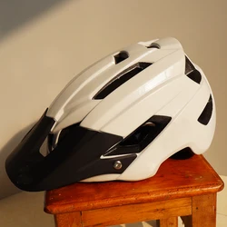 Outdoor DH MTB Mountain Bike Cross country Bike Helmet Men's Light CE CPSC Safety Helmet Mountain bike Helmet Lightweight